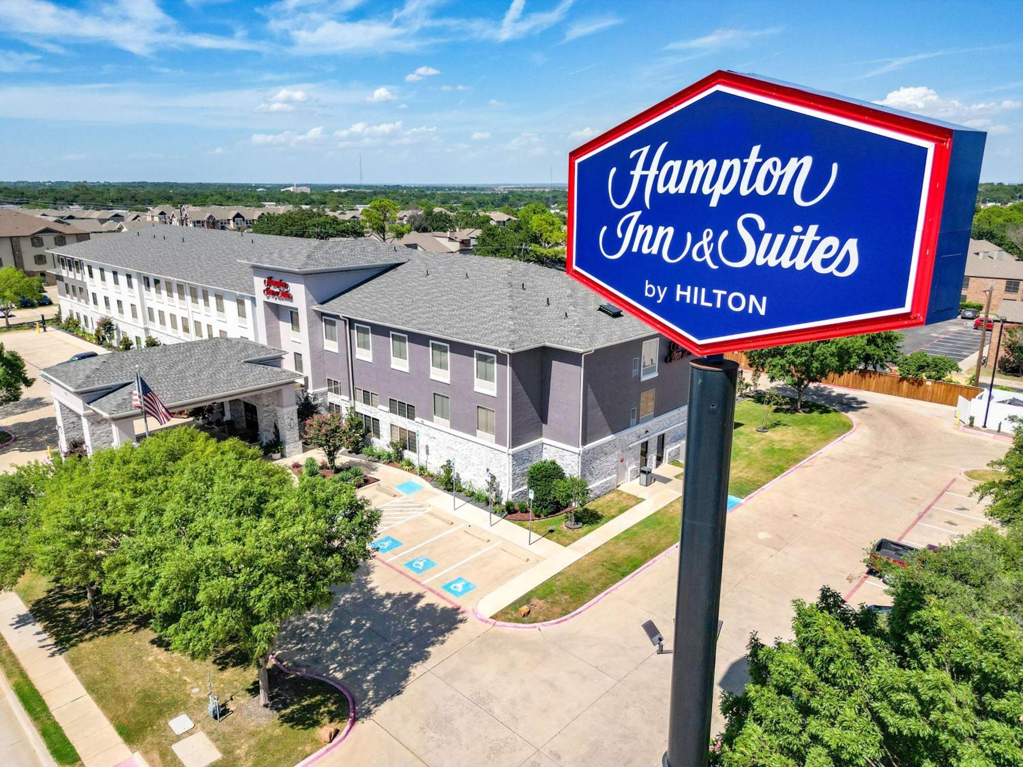 Hampton Inn & Suites Denton Exterior foto