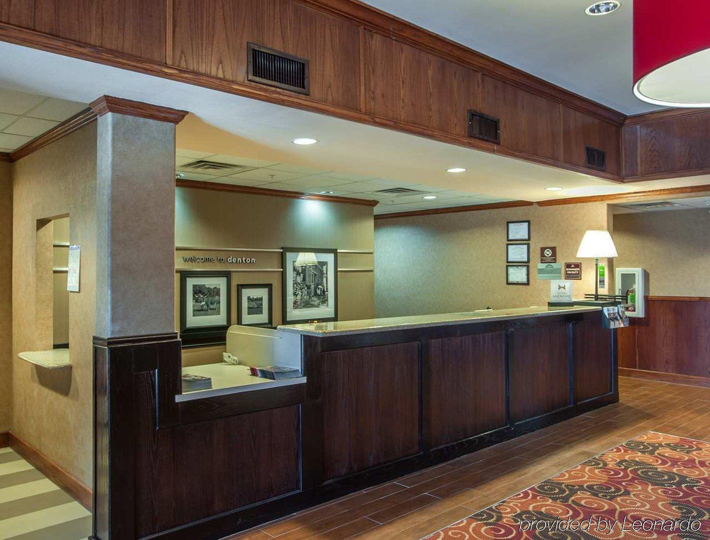 Hampton Inn & Suites Denton Exterior foto